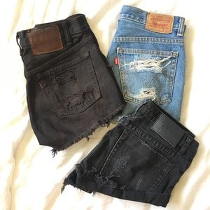 vintage Levi’s shorts bundle + bonus item
